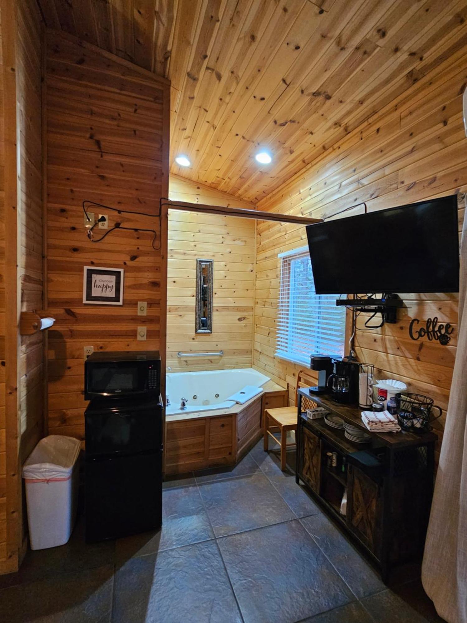 5 Min To Beaver Lake-King Bed-Fire Pit-Jetted Tub #5 Eureka Springs Extérieur photo