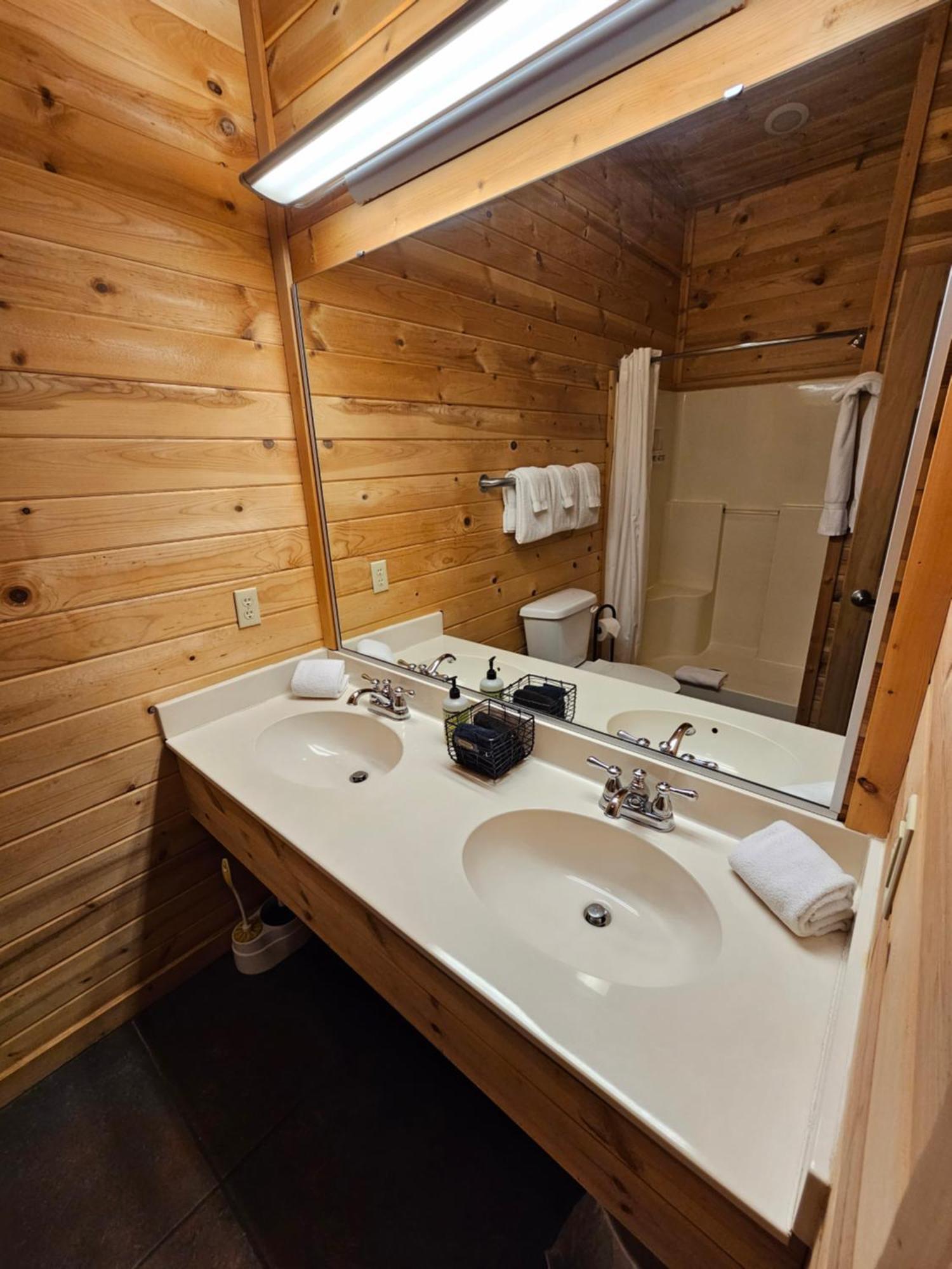 5 Min To Beaver Lake-King Bed-Fire Pit-Jetted Tub #5 Eureka Springs Extérieur photo